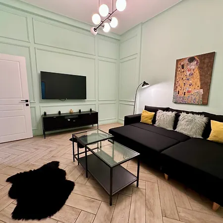 River's Apartman *
